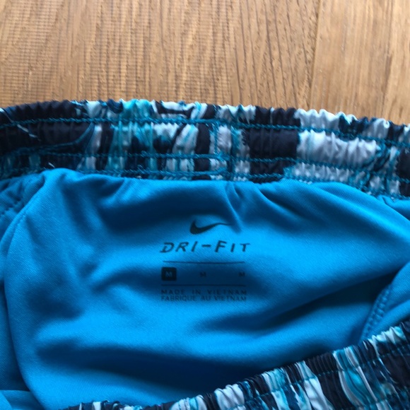 Nike tie dye dri-fit shorts - Picture 3 of 3